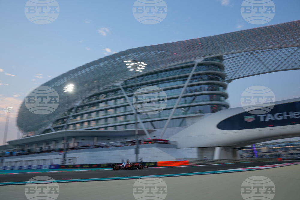Abu Dhabi F1 GP Auto Racing