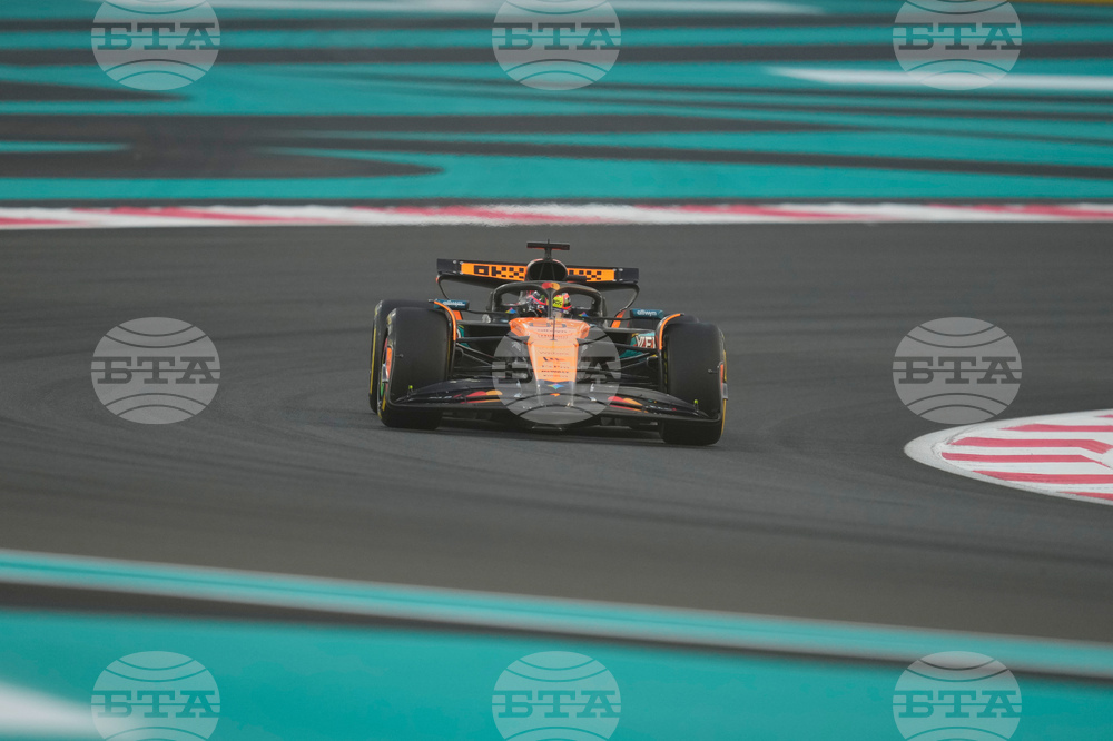 Abu Dhabi F1 GP Auto Racing