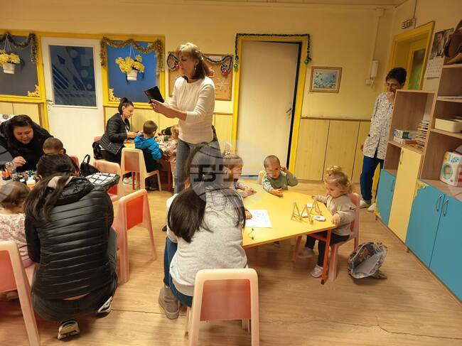 Българският червен кръст в Смолян организира благотворителни коледни базари в подкрепа на 100 деца в риск