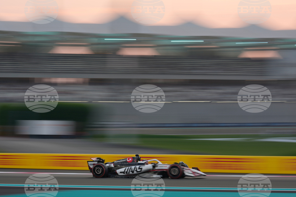 Abu Dhabi F1 GP Auto Racing