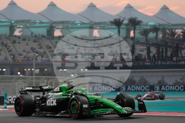 Abu Dhabi F1 GP Auto Racing