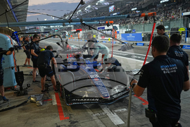 Abu Dhabi F1 GP Auto Racing