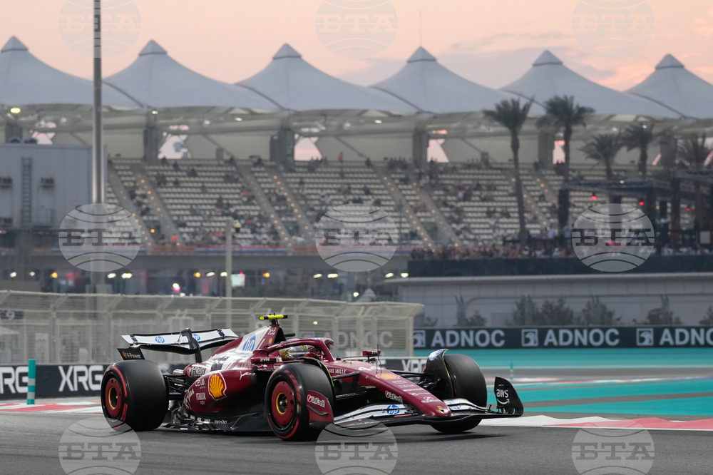 Abu Dhabi F1 GP Auto Racing