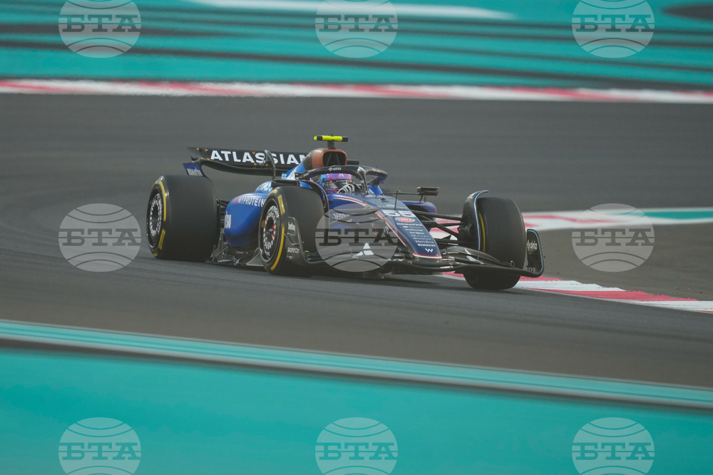 Abu Dhabi F1 GP Auto Racing