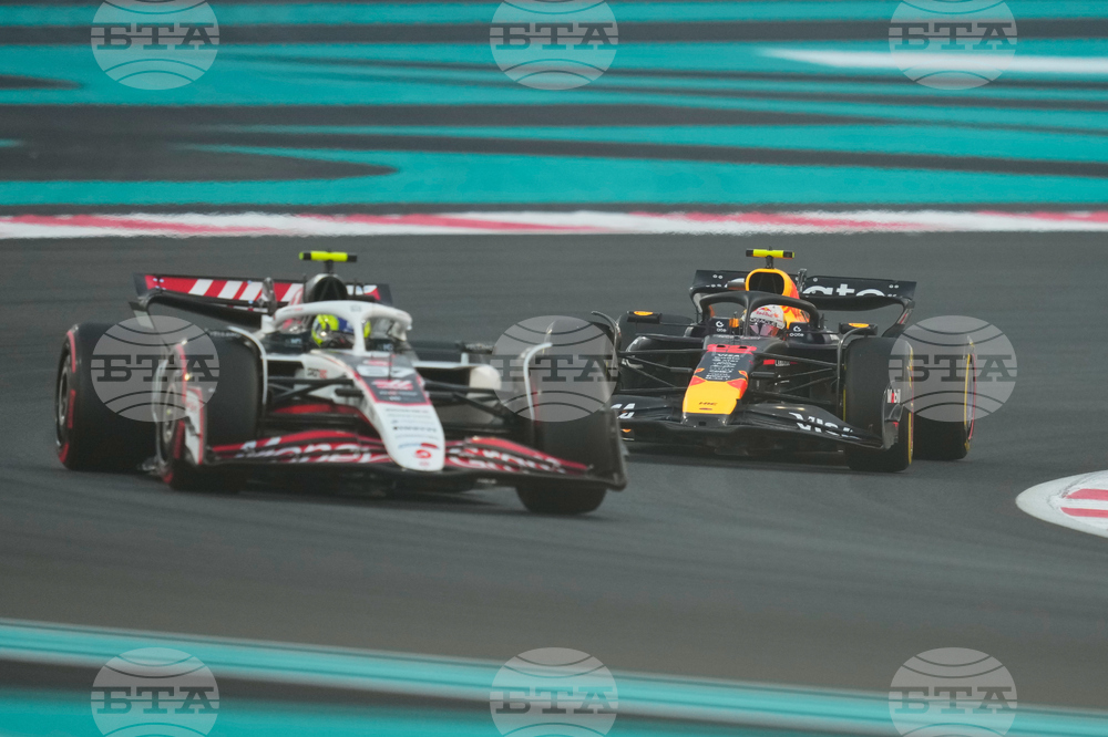 Abu Dhabi F1 GP Auto Racing
