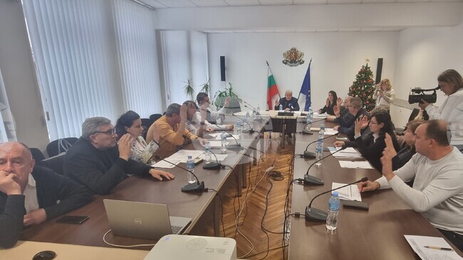 Спад на катастрофите в Шуменско на годишна база беше отчетен на заседание на Областна комисия по безопасност на движението по пътищата 