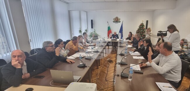 Спад на катастрофите в Шуменско на годишна база беше отчетен на заседание на Областна комисия по безопасност на движението по пътищата 