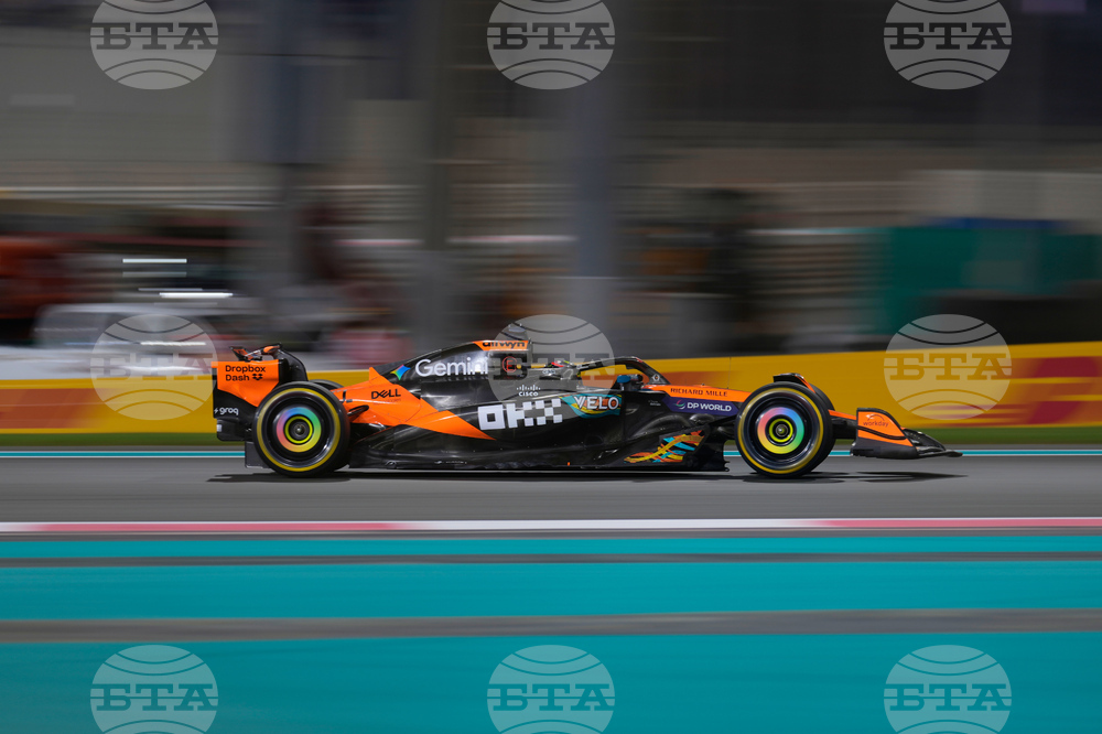 Abu Dhabi F1 GP Auto Racing
