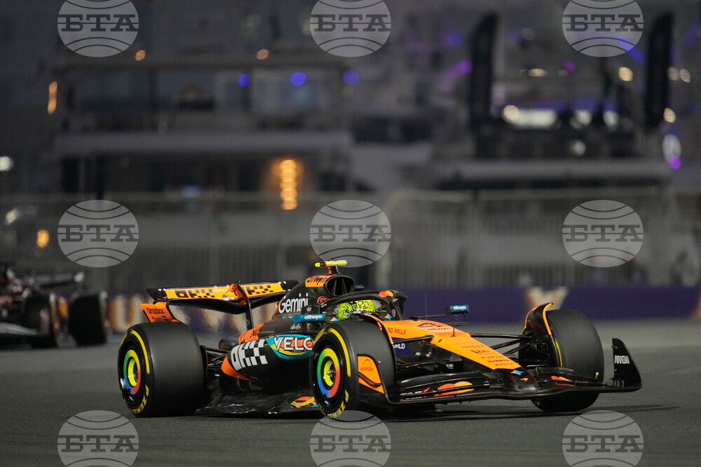 Abu Dhabi F1 GP Auto Racing