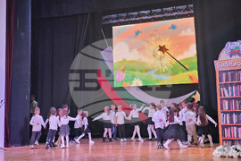 Петрич - 77-години средно училище „Никола Вапцаров“