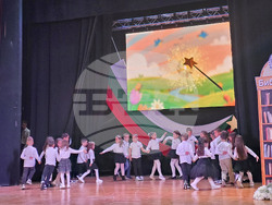 Петрич - 77-години средно училище „Никола Вапцаров“