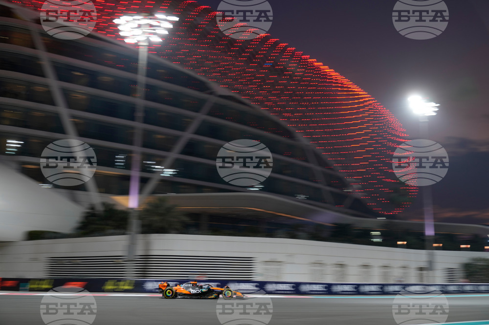 Abu Dhabi F1 GP Auto Racing