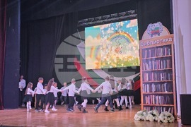 Петрич - 77-години средно училище „Никола Вапцаров“