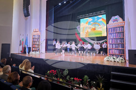 Петрич - 77-години средно училище „Никола Вапцаров“