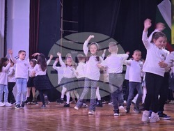 Петрич - 77-години средно училище „Никола Вапцаров“