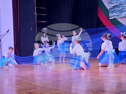 Петрич - 77-години средно училище „Никола Вапцаров“