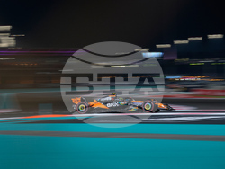 APTOPIX Abu Dhabi F1 GP Auto Racing