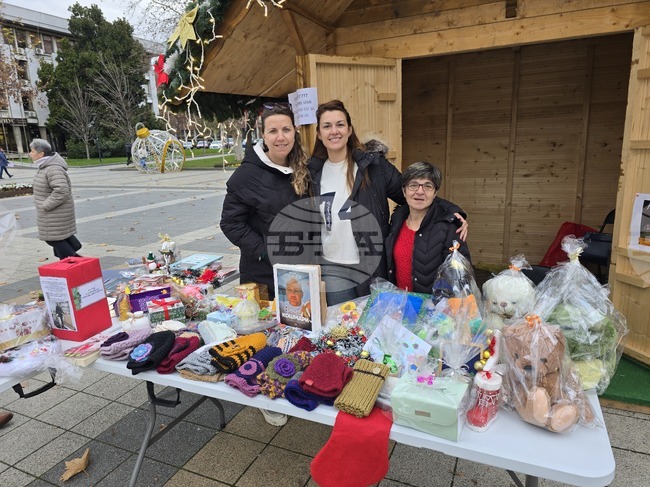 Благотворителен базар в коледното градче на Плевен събира средства за рехабилитация на 34-годишната Симона