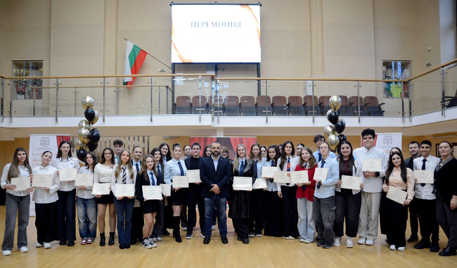 Община Варна: Във Варна бяха връчени наградите „Доброволец на годината“ на общинската дирекция „Превенции“ 