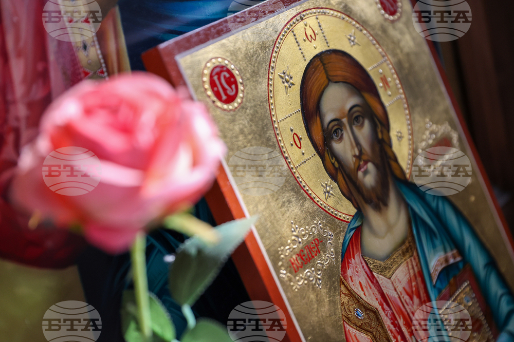 Благоевград - храм „Свети Николай“ - празник - подготовка