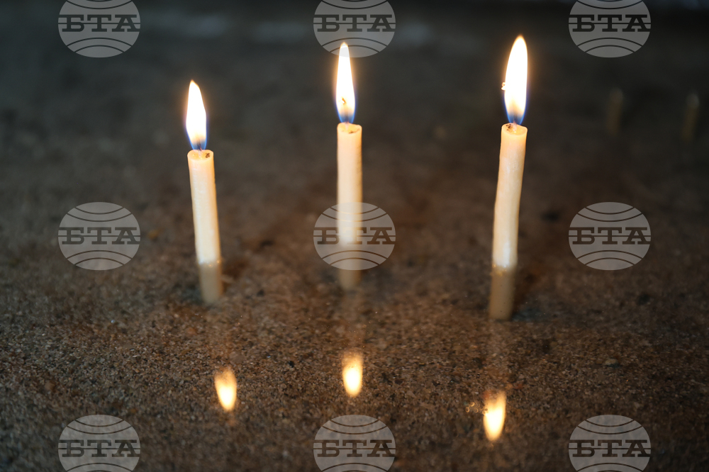 Благоевград - храм „Свети Николай“ - празник - подготовка