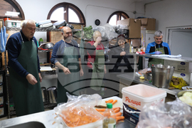 Благоевград - храм „Свети Николай“ - празник - подготовка