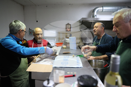 Благоевград - храм „Свети Николай“ - празник - подготовка