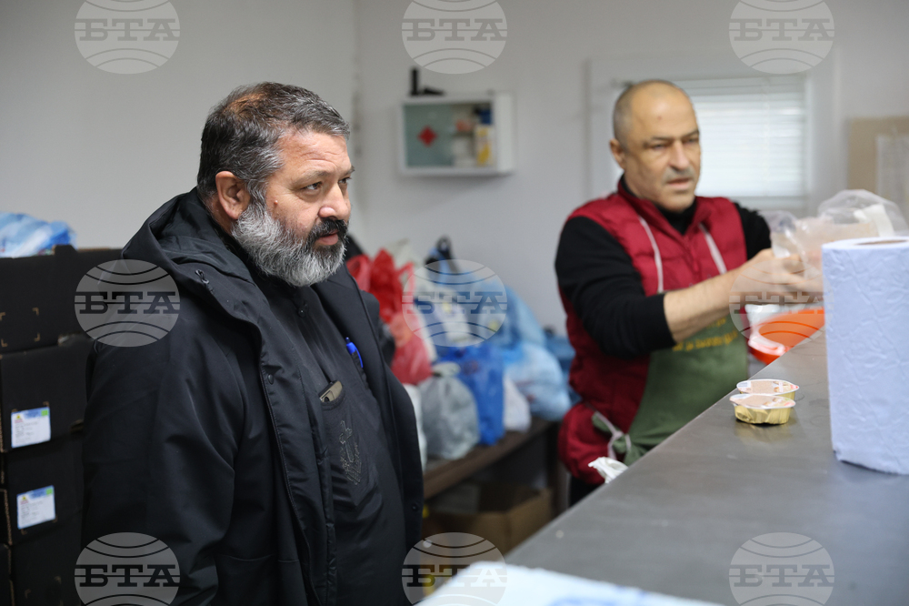 Благоевград - храм „Свети Николай“ - празник - подготовка