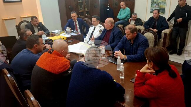 Танкер, плаващ под чуждестранен флаг, е заседнал край бреговете на Ахтопол