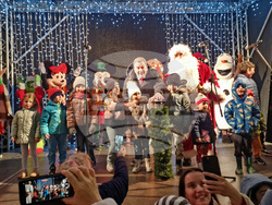 Перник - Коледeн базар - елха - празнични светлини