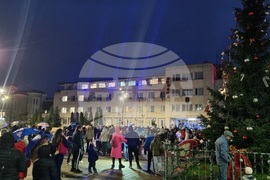 Търговище - коледна елха - светлини