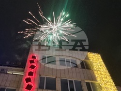 Търговище - коледна елха - светлини