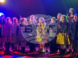 Ловеч - коледна елха - празнични светлини