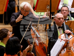 Зала "България" - албум "Моцарт - Стоянова" - представяне