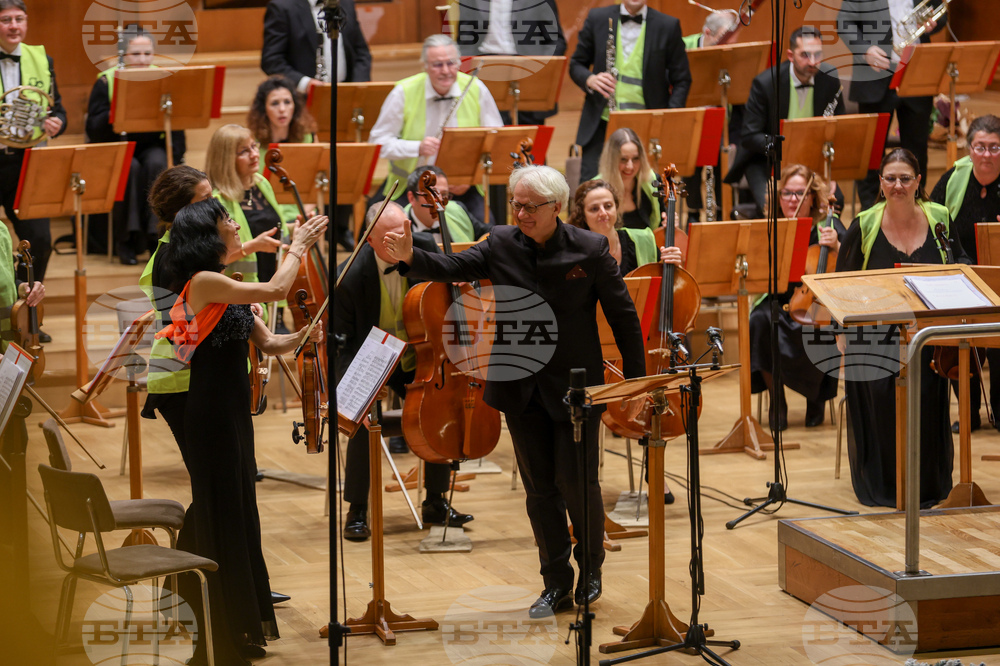 Зала "България" - албум "Моцарт - Стоянова" - представяне