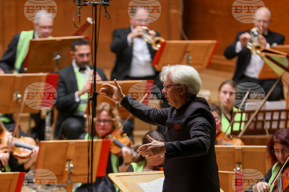 Зала "България" - албум "Моцарт - Стоянова" - представяне