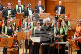 Зала "България" - албум "Моцарт - Стоянова" - представяне