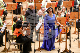 Зала "България" - албум "Моцарт - Стоянова" - представяне