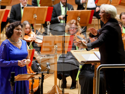 Зала "България" - албум "Моцарт - Стоянова" - представяне