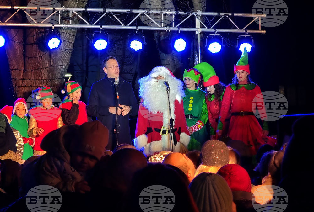 Добрич - коледна украса