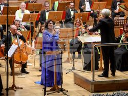 Зала "България" - албум "Моцарт - Стоянова" - представяне