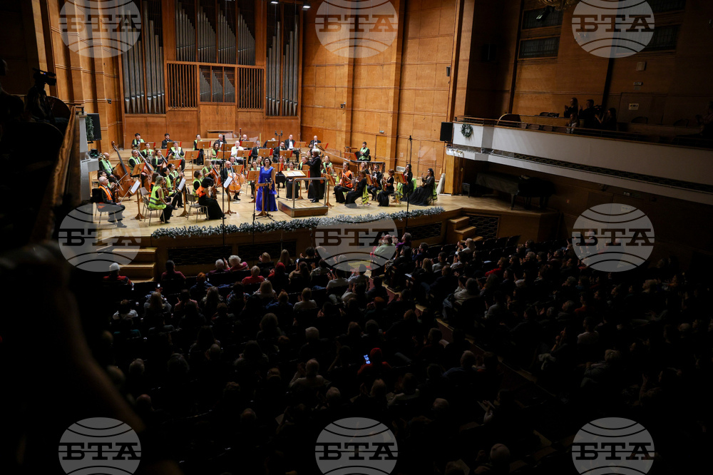 Зала "България" - албум "Моцарт - Стоянова" - представяне