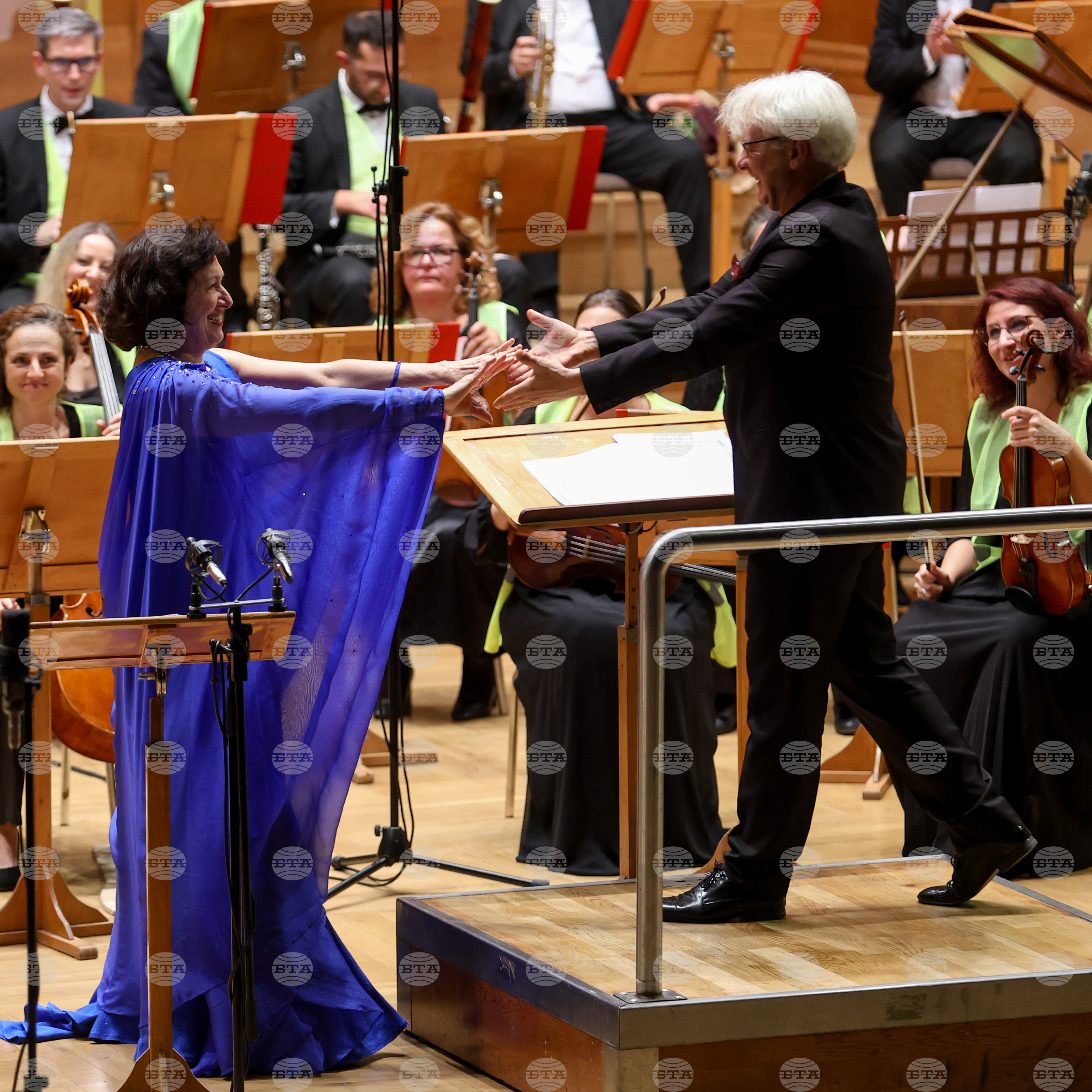 Зала "България" - албум "Моцарт - Стоянова" - представяне