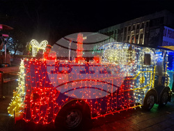 Пазарджик - коледна елха - празнични светлини