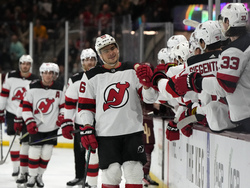 Devils Coyotes Hockey