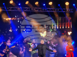 Пазарджик - коледна елха - празнични светлини