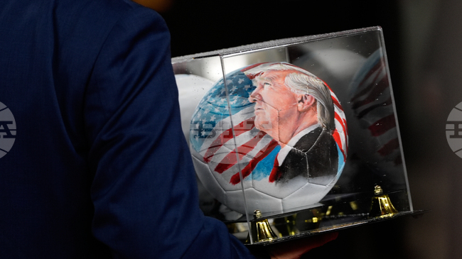 Упражняването на безусловна власт от Тръмп преобръща световния ред, като поставя приятели и врагове в несигурно положение