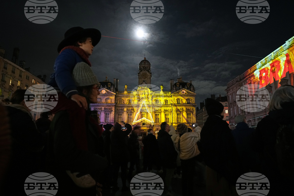 France Daily Life Holiday Lights