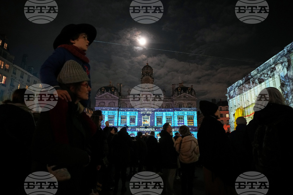 France Daily Life Holiday Lights