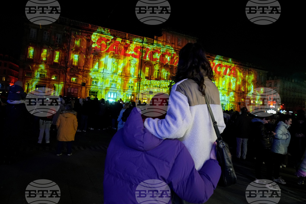 France Daily Life Holiday Lights